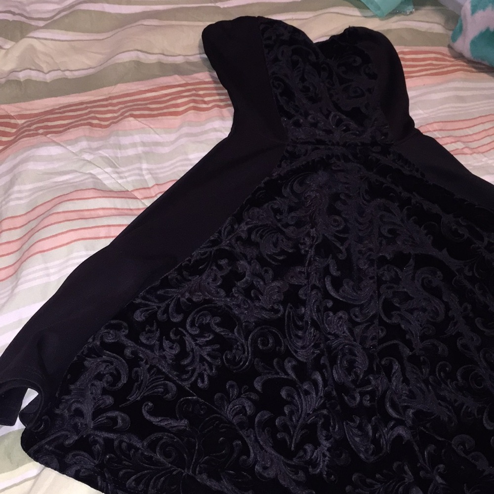 Mini all black dress 🖤